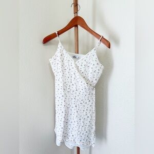 Hollister Beautiful White & Pink Floral Patterned Wrap Mini Dress Size Medium